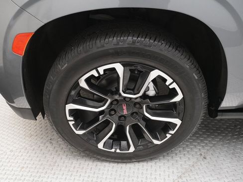 Used 2022 GMC Yukon Denali image 28