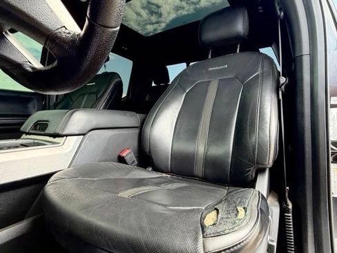 Used 2016 Ford F150 Platinum w/ Equipment Group 701A Luxury AWD/4WD image 7