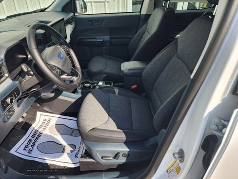 New 2025 Ford Maverick XLT w/ XLT Luxury Package image 10