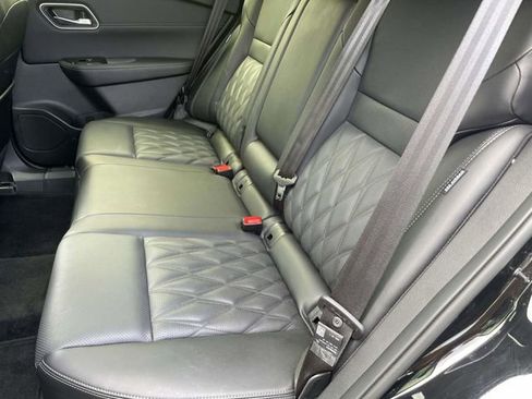 Used 2026 Nissan Rogue Platinum w/ Platinum Premium Package AWD/4WD image 16