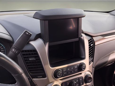 Used 2020 GMC Yukon Denali w/ Denali Ultimate Package RWD image 12