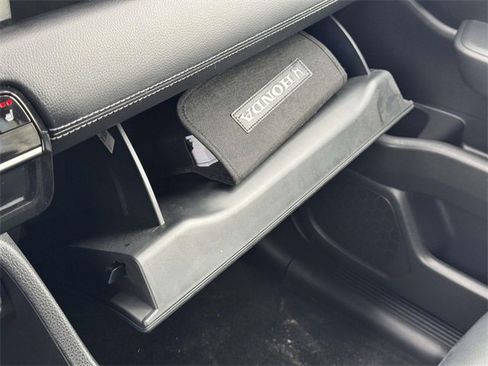 Certified 2023 Honda Pilot EX-L image 32