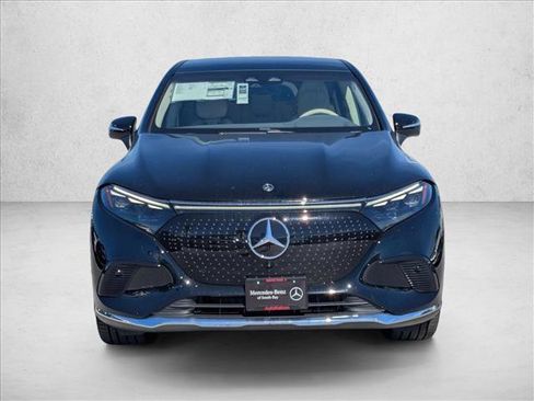 New 2026 Mercedes-Benz EQS 400 4MATIC SUV image 6