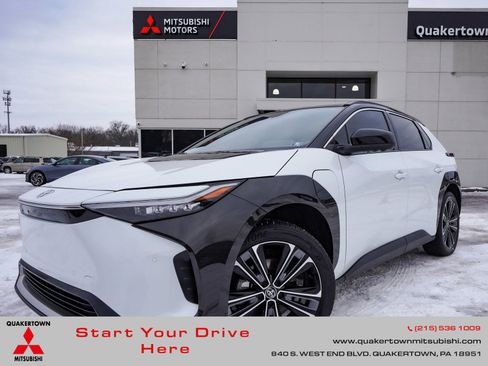 Used 2023 Toyota bZ4X Limited image 1