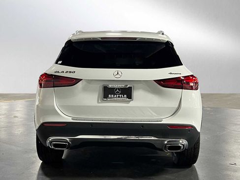 Used 2025 Mercedes-Benz GLA 250 4MATIC image 7