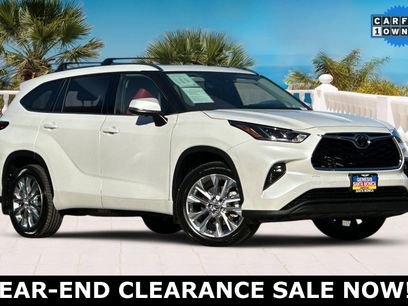 Used 2022 Toyota Highlander Limited