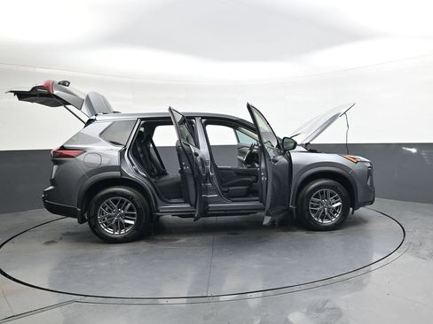Used 2026 Nissan Rogue S AWD/4WD image 44