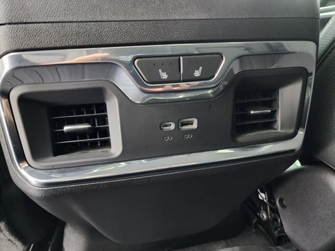 Used 2024 GMC Sierra 2500 Denali w/ Denali Reserve Package image 45