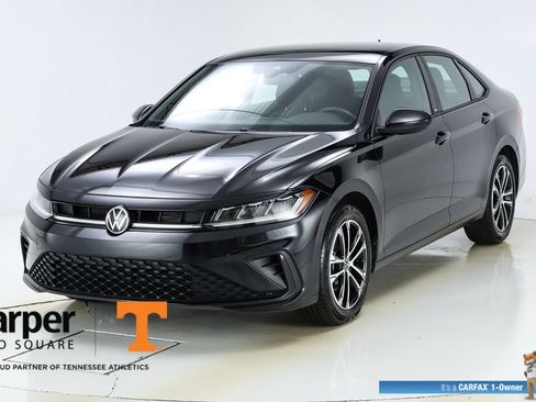 Used 2025 Volkswagen Jetta Sport FWD image 37