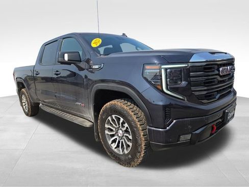 Used 2023 GMC Sierra 1500 AT4 w/ Technology Package AWD/4WD image 1