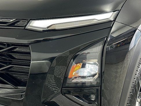 Used 2025 Chevrolet Equinox RS w/ Safety and Technology Package AWD/4WD image 24