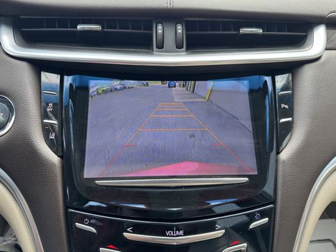 Used 2013 Cadillac XTS Premium AWD/4WD image 16