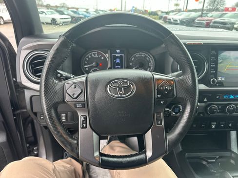 Used 2022 Toyota Tacoma TRD Pro image 17