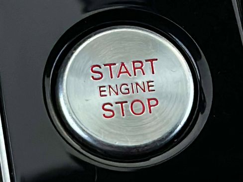 Used 2011 Audi A8 4.2 image 19