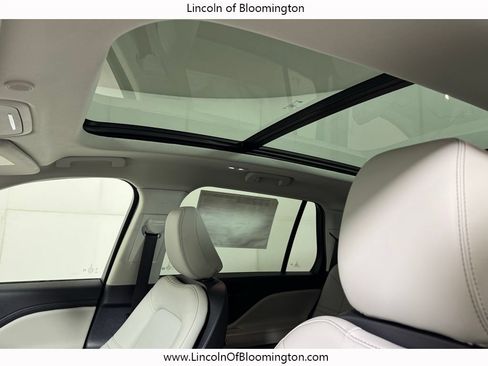New 2026 Lincoln Aviator AWD image 27