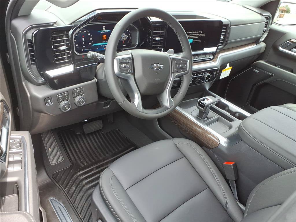 New 2026 Chevrolet Silverado 1500 RST w/ Convenience Package II AWD/4WD image 12