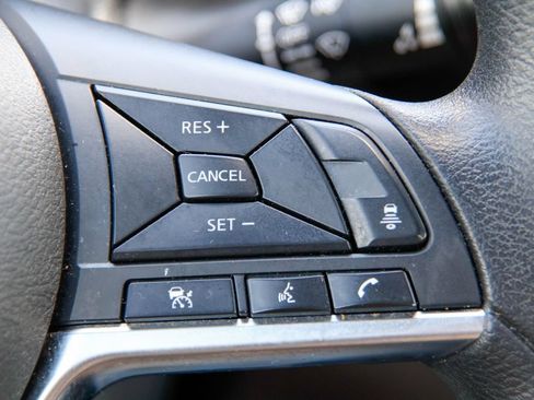 Used 2024 Nissan Sentra SV FWD image 13