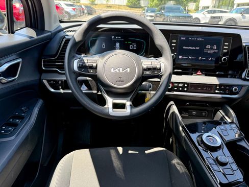 Certified 2025 Kia Sportage LX AWD/4WD image 34