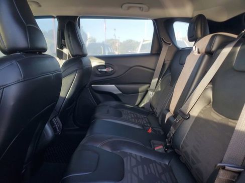 Used 2022 Jeep Cherokee Latitude image 31