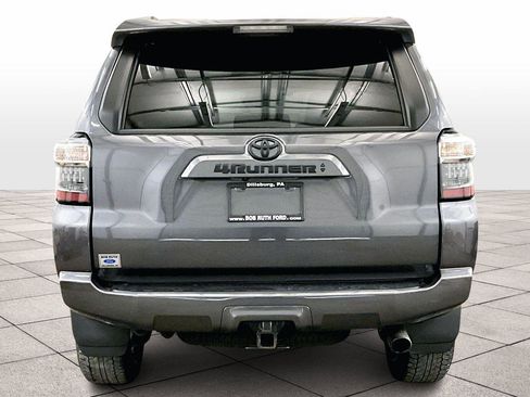 Used 2023 Toyota 4Runner SR5 Premium image 4