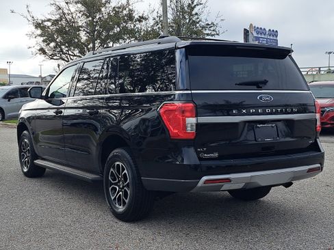 Used 2024 Ford Expedition Max XLT AWD/4WD image 6