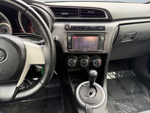 Used 2014 Scion tC image 10