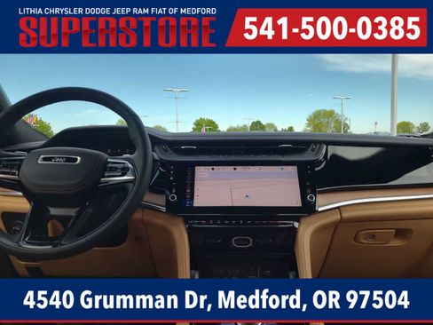 New 2026 Jeep Grand Cherokee Summit w/ Obsidian Package AWD/4WD image 18