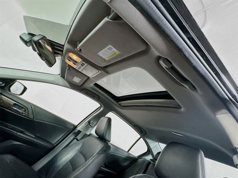 Used 2016 Honda Accord Touring image 15