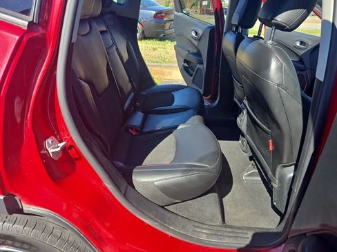 Used 2019 Jeep Compass Trailhawk AWD/4WD image 18