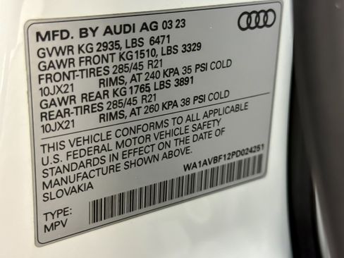 Used 2023 Audi Q8 Premium w/ Convenience Package AWD/4WD image 27