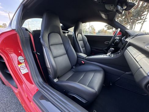 Used 2025 Porsche 718 Cayman image 28