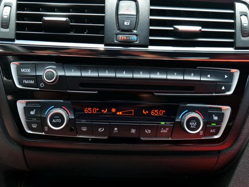 Used 2015 BMW M4 2dr Cpe image 33