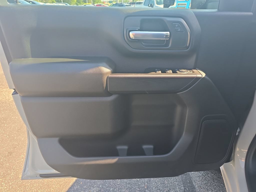 New 2026 Chevrolet Silverado 2500 Custom w/ Custom Value Package AWD/4WD image 24