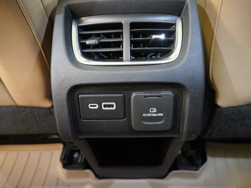 Used 2019 Chevrolet Blazer Premier w/ Sun and Wheels Package FWD image 30