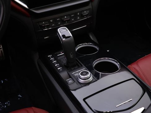 Used 2022 Maserati Ghibli Modena Q4 image 16