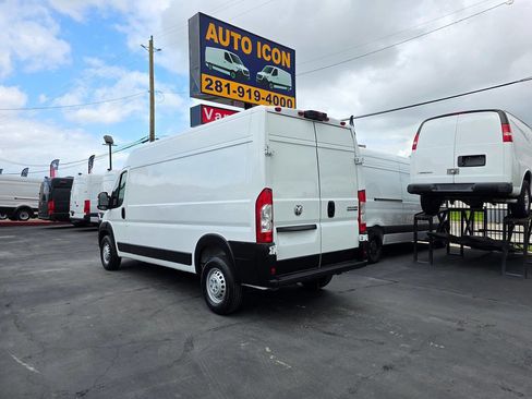 Used 2025 RAM ProMaster 3500 w/ Convenience Group image 2