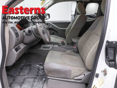 Used 2019 Nissan Frontier S image 14