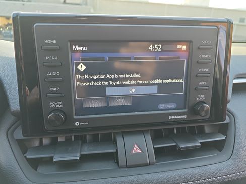 Certified 2022 Toyota RAV4 LE image 22