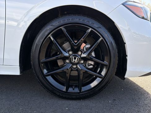 Used 2025 Honda Civic Sport image 13