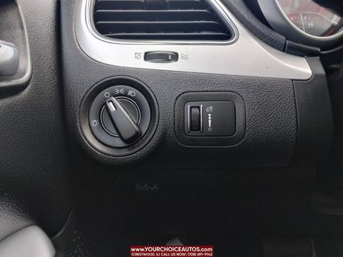 Used 2015 Dodge Journey American Value Package w/ Flexible Seating Group image 26