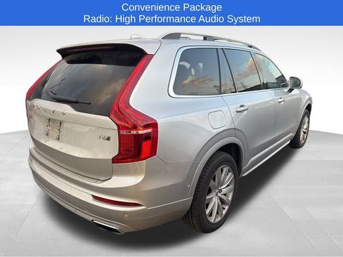 Used 2017 Volvo XC90 T6 Momentum w/ Vision Package image 3