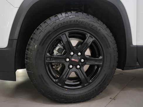 Used 2023 GMC Acadia AT4 w/ Technology Package image 34