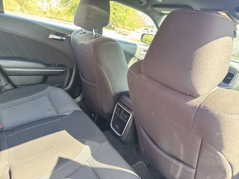 Used 2022 Dodge Charger SXT image 29