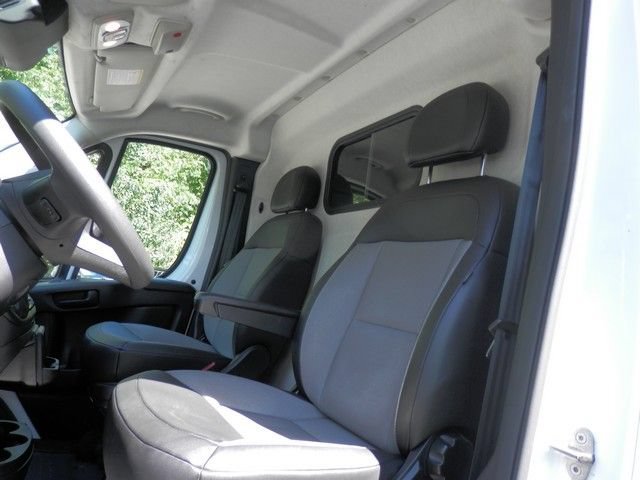 Used 2025 RAM ProMaster 2500 w/ Convenience Group FWD image 19