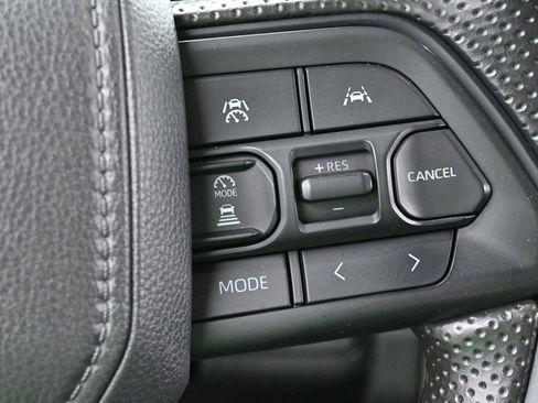Used 2024 Toyota Tacoma SR AWD/4WD image 16