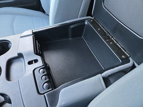 Used 2018 RAM 2500 Tradesman w/ Chrome Appearance Group image 66