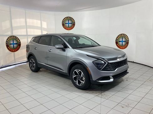 Used 2025 Kia Sportage LX image 18