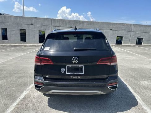 Used 2024 Volkswagen Taos SE FWD image 40