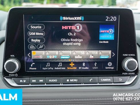 Used 2025 Nissan Rogue S FWD image 37
