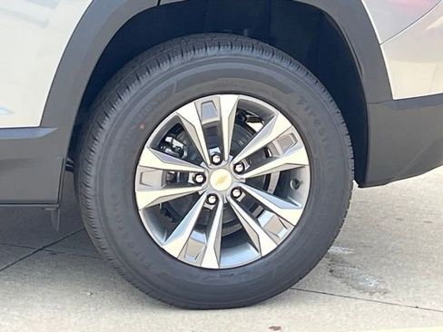 New 2026 Chevrolet Equinox LT image 7